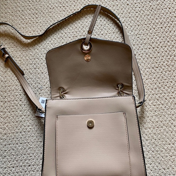 Zara cross body bag, perfect size for on the go - Picture 3 of 8